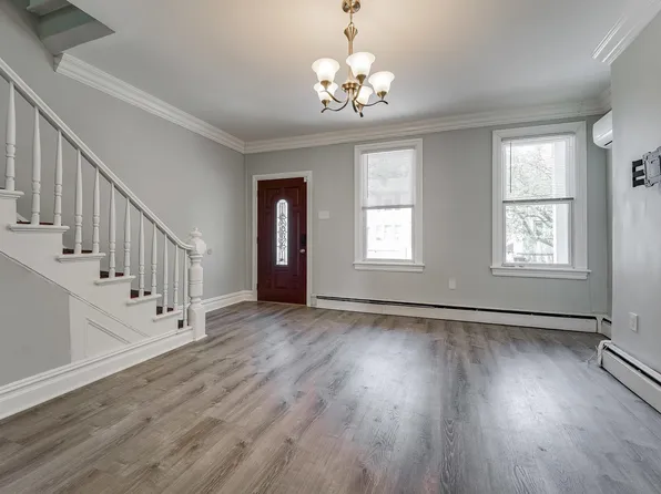 214 Olean Avenue image 4 of 37