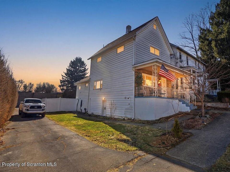 1st image of 227 Reese St