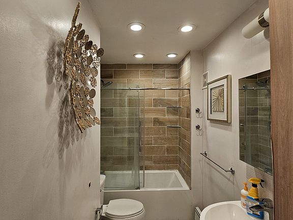 Full Bath