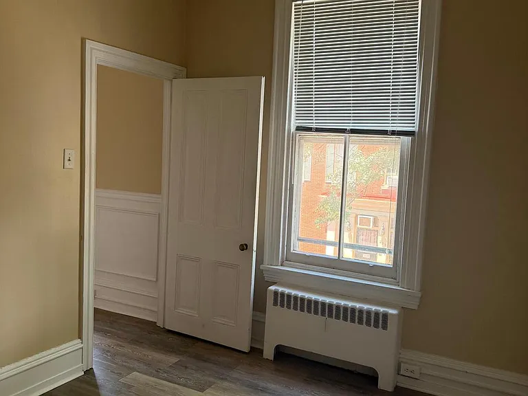 208 W Gay St #4 — Photo 11