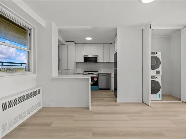 5700 Arlington Ave APT 6T, Bronx, NY 10471