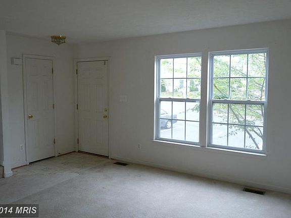 4th image of 4713 Coralberry Ct