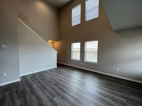 5th image of 2873 Melissa Ln