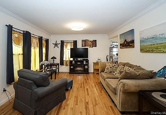 5th image of 100 Laux Place