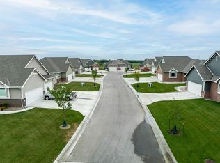 1324 W Cobblestone Ct, Andover, KS 67002