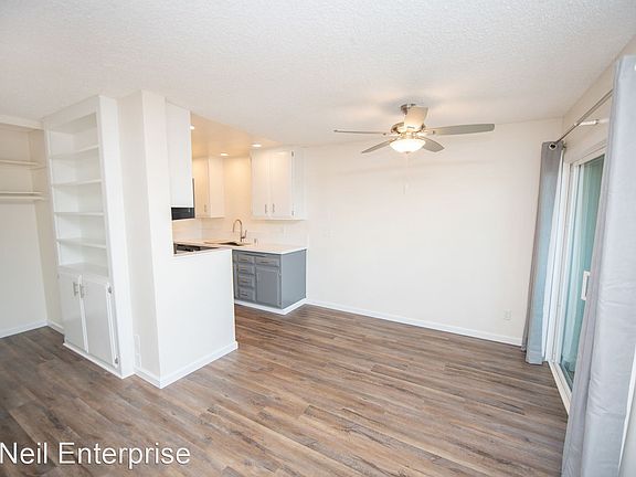 3rd image of 4070 Kansas St APT 304