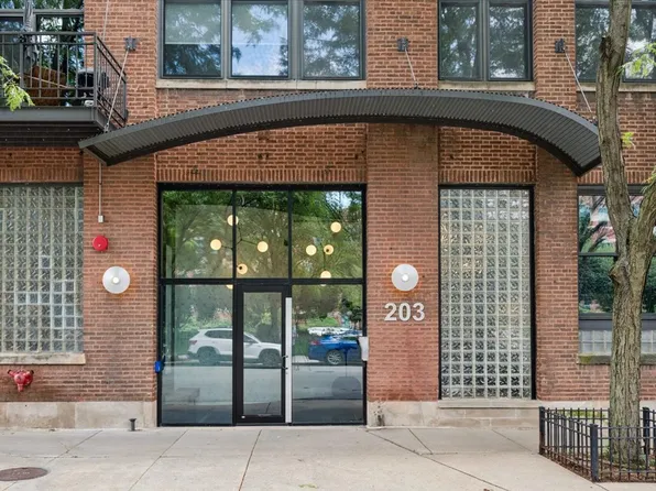203 S Sangamon St APT 308, Chicago, IL 60607