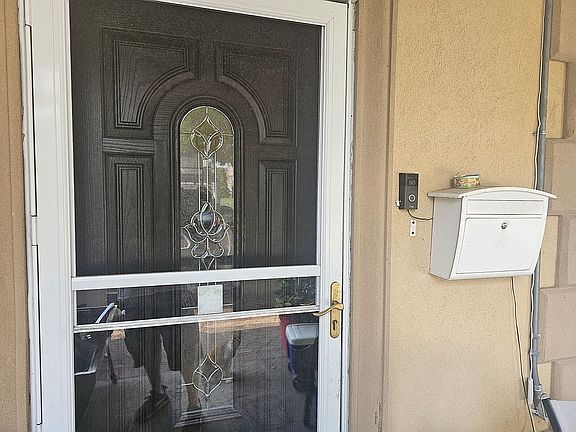 5th image of 573 Bryant St