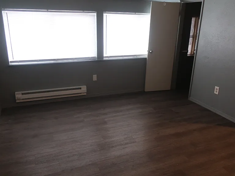 4 Viewdale St #1/2 — Photo 6