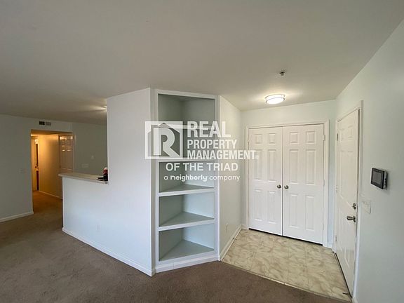 5th image of 5012 E Lawndale Dr