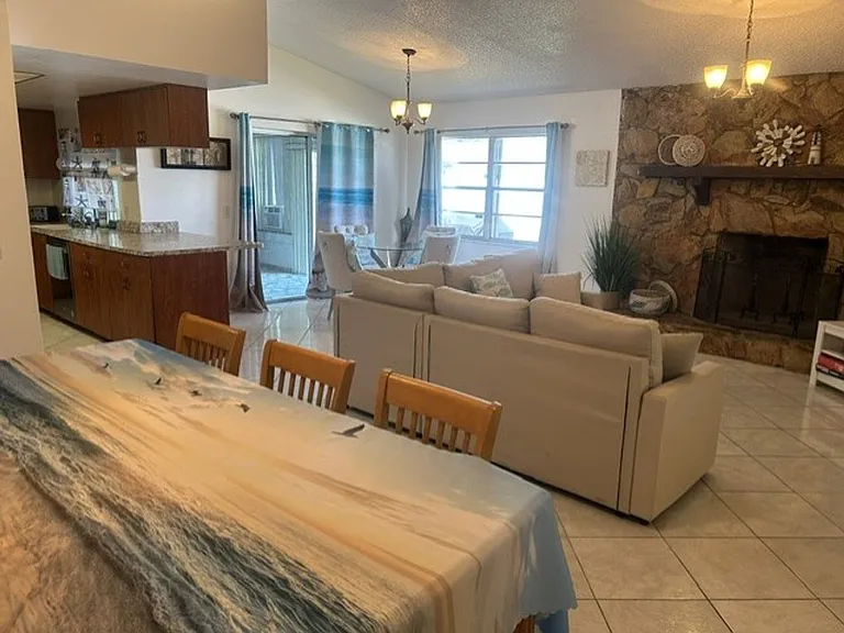 9031 Glen Moor Ln — Photo 20