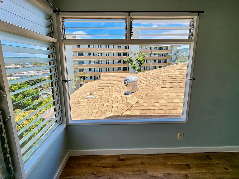 3353 Sierra Dr — Photo 10