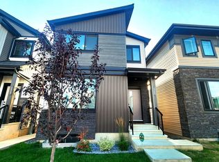 220 28th St NW, Edmonton, AB T6T2H3