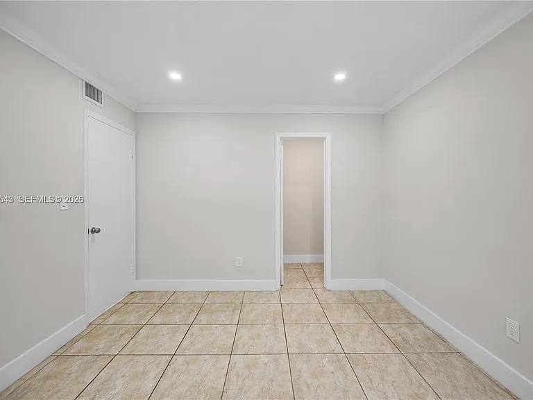 5141 Hollywood Blvd #209 — Photo 14