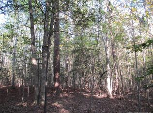 Hiawatha Trl, Sanford, NC 27330