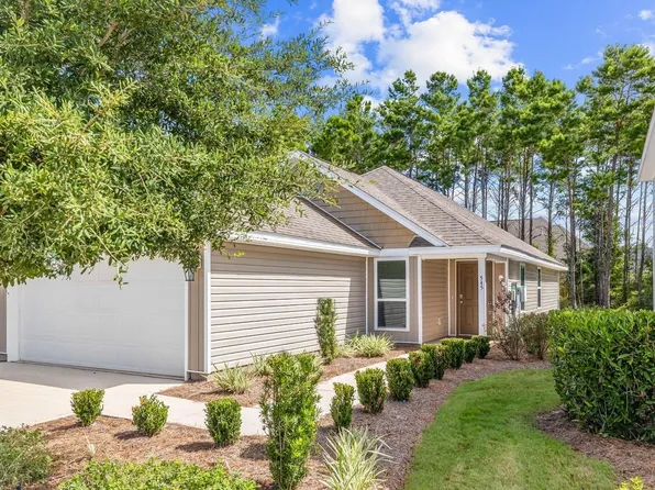 545 Earl Godwin Rd, Freeport, FL 32439