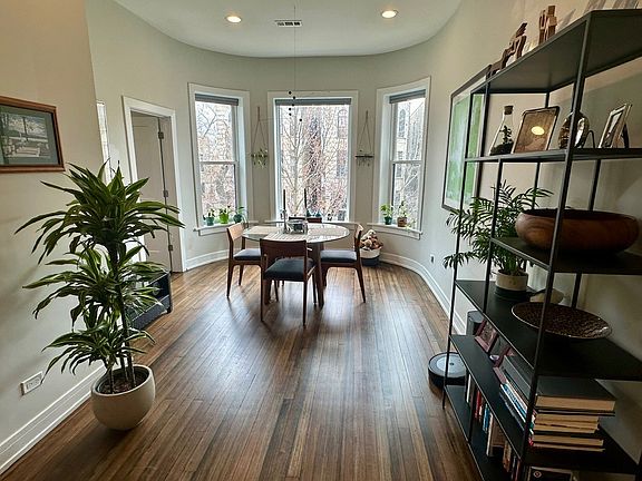 5th image of 1328 N Maplewood Ave #Top