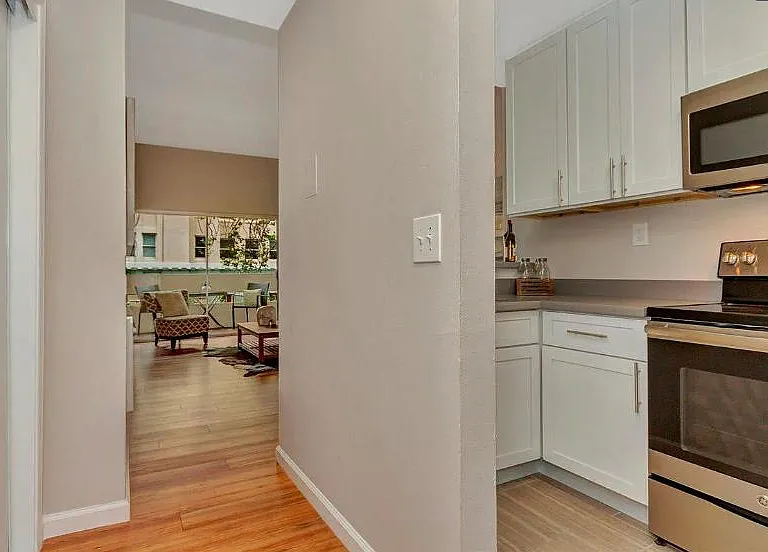 151 Lakeside Dr #307 — Photo 8