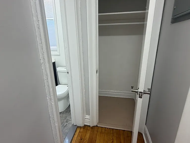 620 Pavonia Ave #D5 — Photo 6