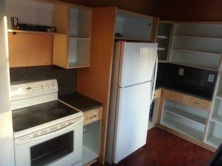 3rd image of 520 NE 169th St