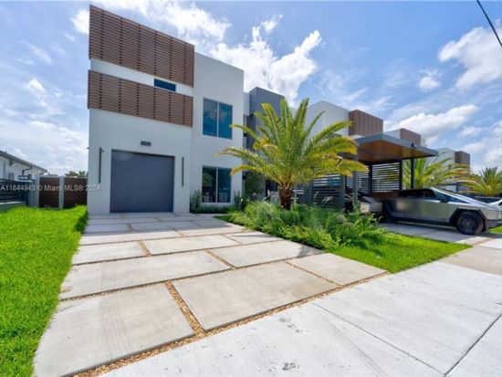 3900 SW 137th Ct, Miami, FL 33175