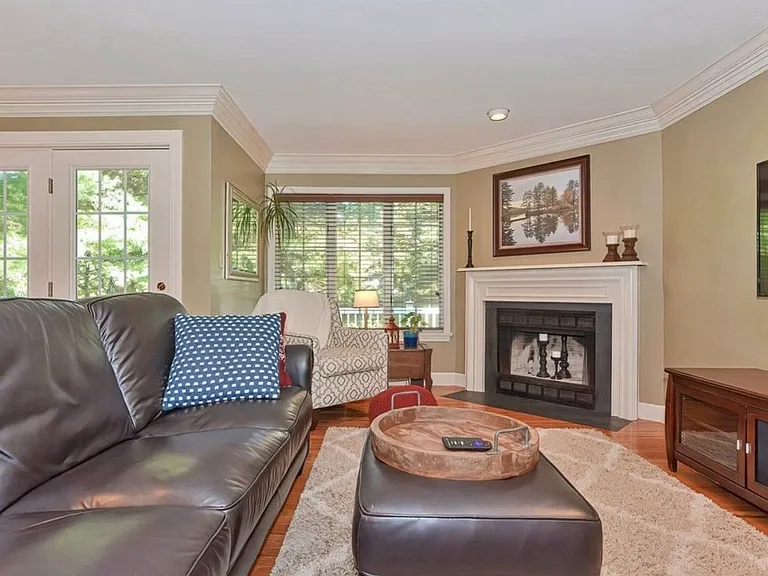601 Browning Ln — Photo 8
