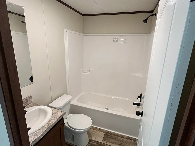 1513 County Road 2300 N #18 — Photo 2