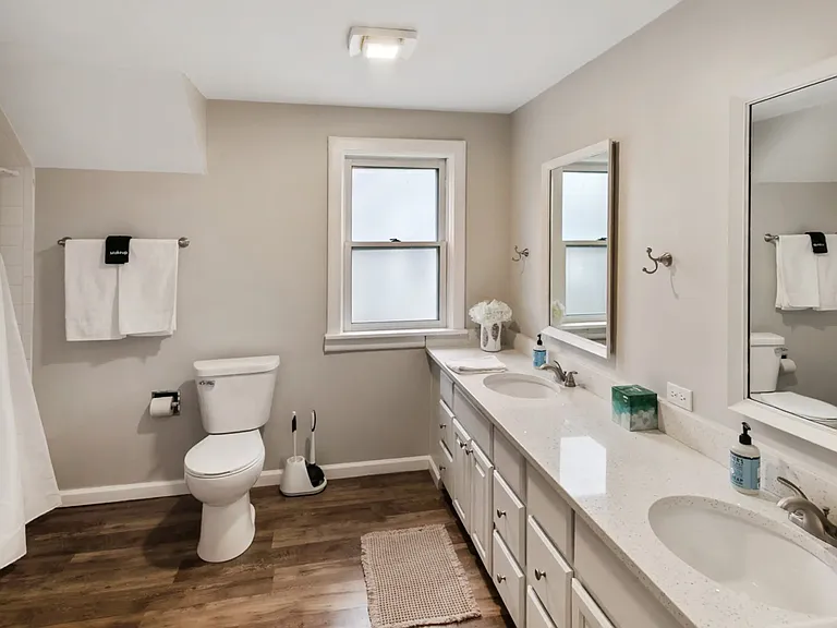 219 W Park Ave — Photo 21