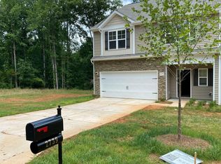 5709 Milhaven Ln, Charlotte, NC 28269