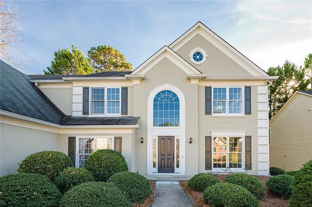 4 bed, 2.5 bath, 3066 sqft, $3,600 — Photo 4
