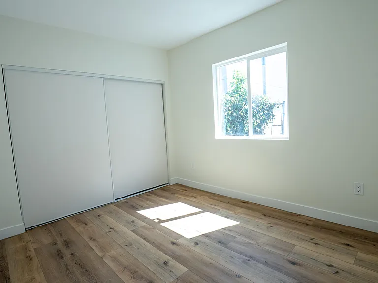 10819 S Western Ave #3/4 — Photo 16