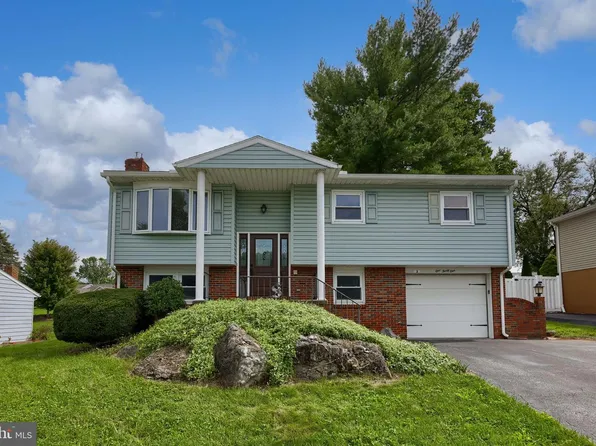 131 S Oak St, Lititz, PA 17543