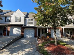 9915 Reindeer Way Ln, Charlotte, NC 28216
