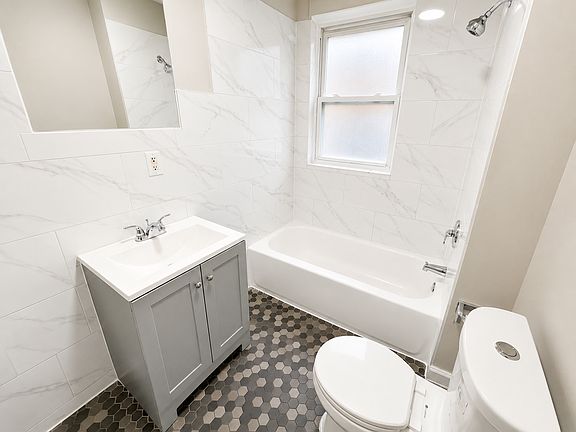 3rd image of 1089 Grove St Floor 2