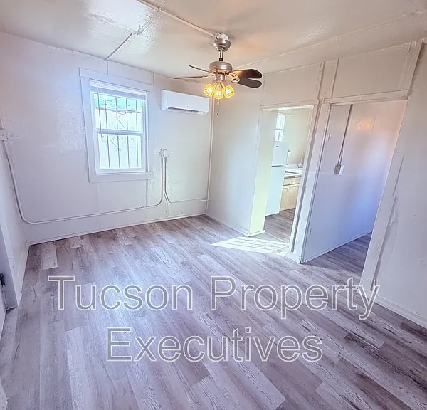 234 E 32nd St #4 — Photo 7