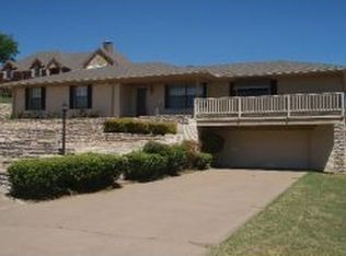 4326 Crescent Dr, Granbury, TX 76049