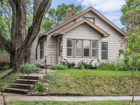 2538 Garfield St NE, Minneapolis, MN 55418