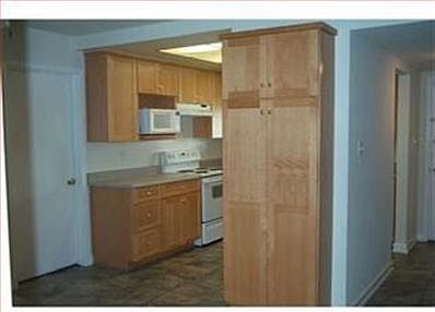 4th image of 5893 Macadam Ct