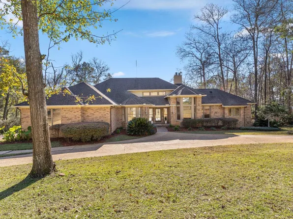 8983 Winged Foot Dr, Tallahassee, FL 32312