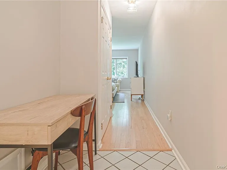 16 Hudson Point Ln — Photo 15