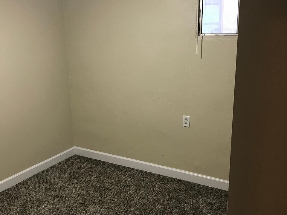 2nd image of 1401 Merchant St