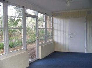 6621 Foxmoor Dr, Zephyrhills, FL 33542