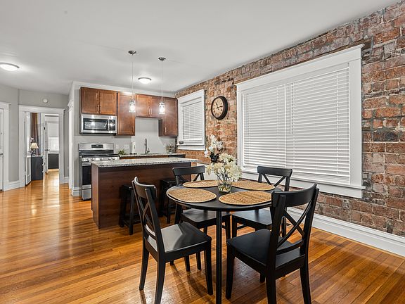 4th image of 4510 Cleveland Ave #4512