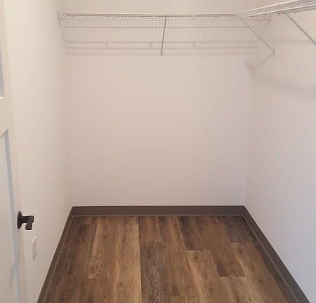 3rd image of 2075 N Cambridge Ave #204