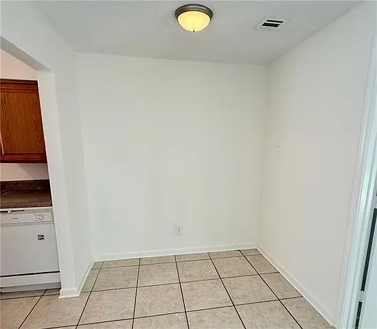 6484 Park Manor Dr #B — Photo 7