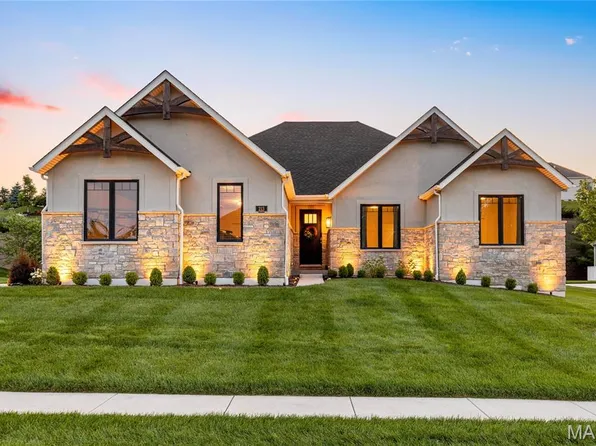 213 Westleigh Ct, Wentzville, MO 63385
