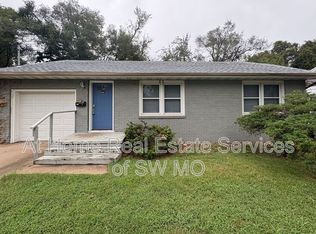 303 W Lindberg St, Springfield, MO 65807