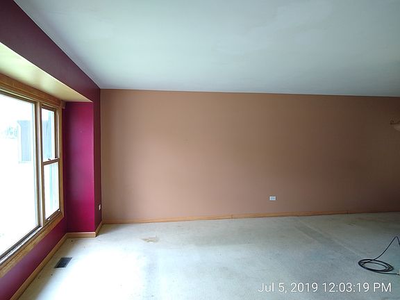 4th image of 22448 Pleasant Dr