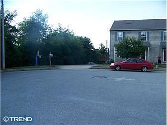 1st image of 301 Kennedy Dr