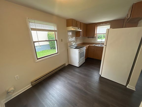 3rd image of 308 S Reymann St